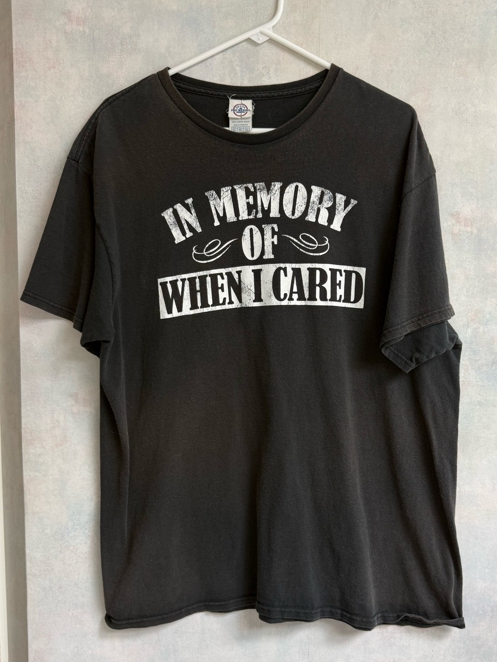 Men’s XL “In Memory of When I Cared” Short Sleeve Tee Black Distressed Cotton - Picture 2 of 6